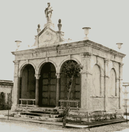 Tiro al Bersaglio tomb